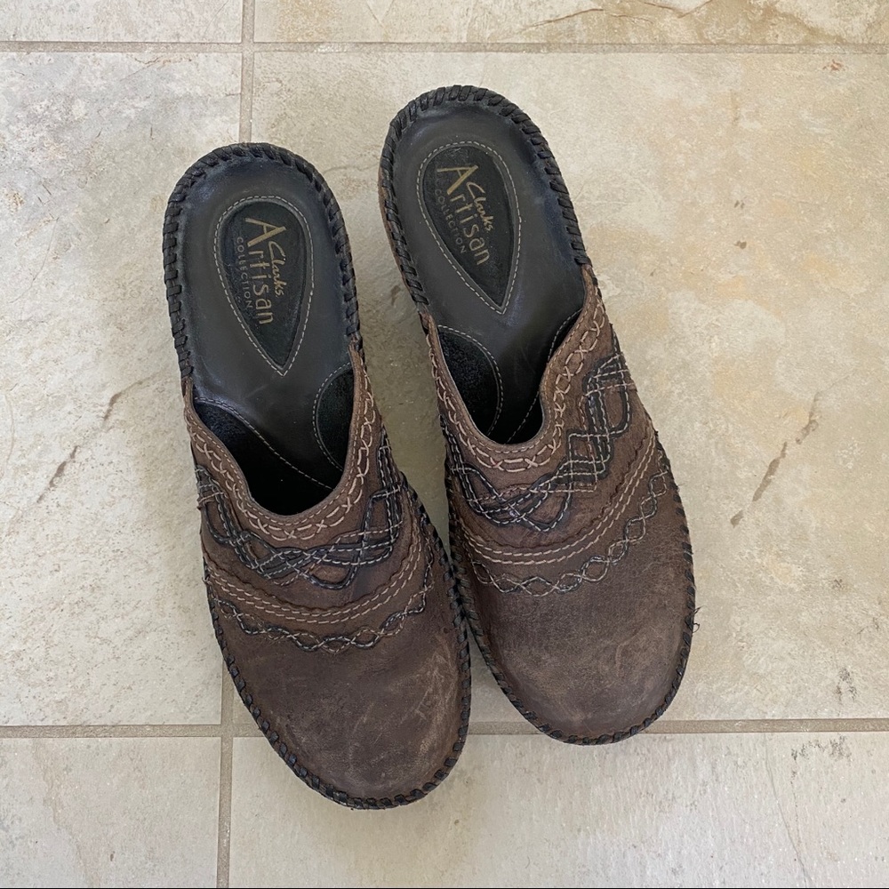 Clarks Artisan Collection Patterned Clogs Size 6.5 - image 4